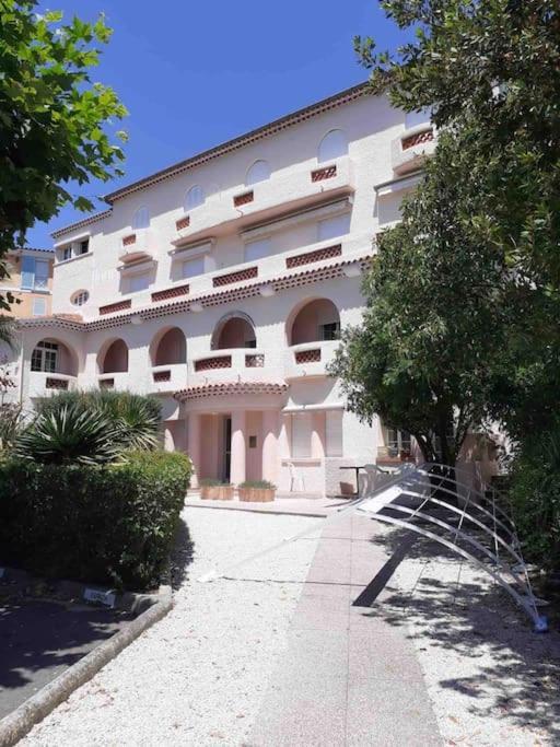 Bandol: Elegant Et Cosy 2 Pieces, Proche Ville Et Plage Exterior photo
