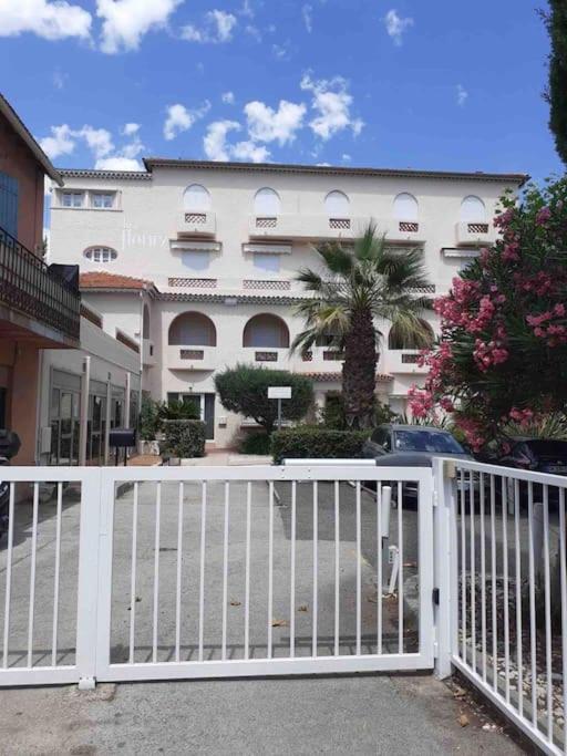 Bandol: Elegant Et Cosy 2 Pieces, Proche Ville Et Plage Exterior photo
